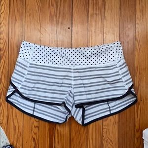Lululemon hotty hot running shorts